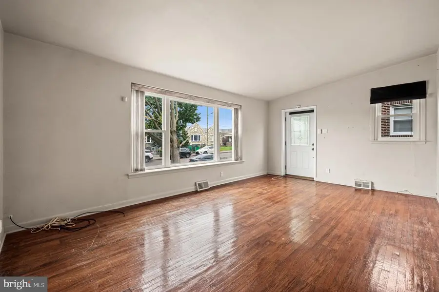 7740 Bradford St, Philadelphia, PA 19152 - #2