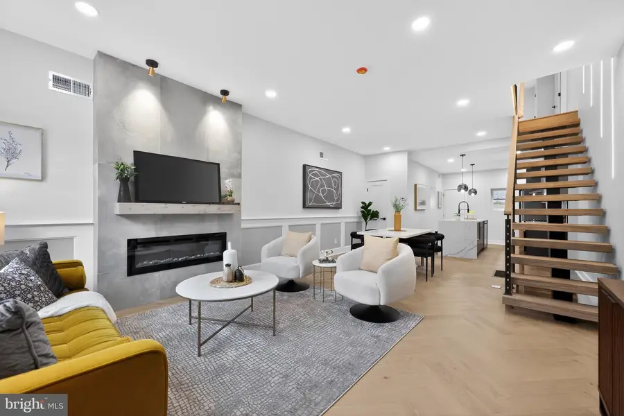 2016 S 10th St, Philadelphia, PA 19148 - #3