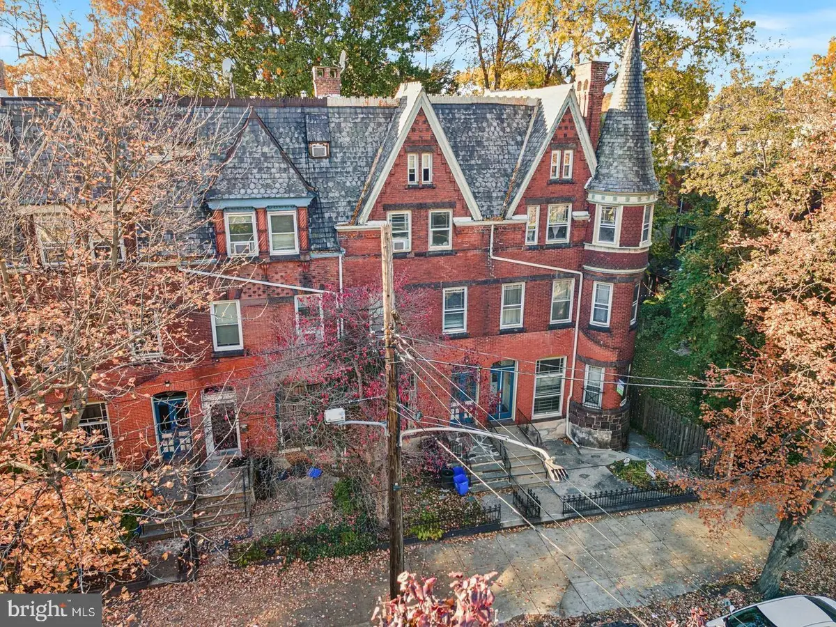 322 S 42nd St, Philadelphia, PA 19104 - #1