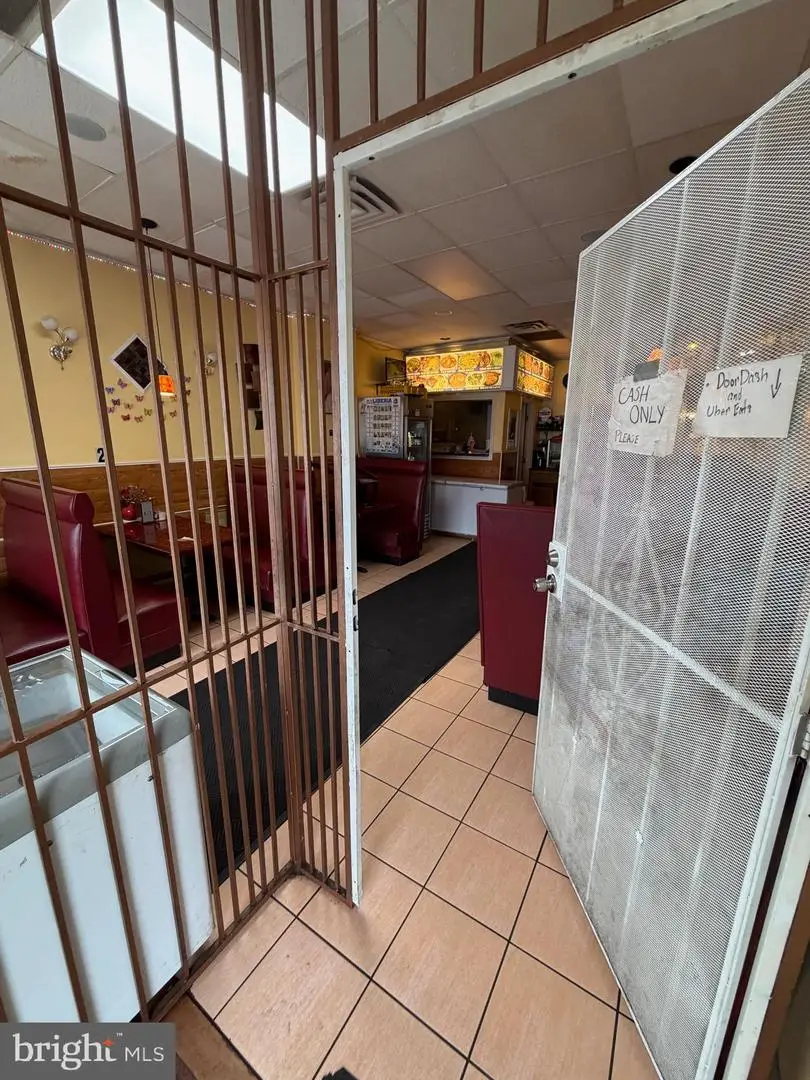 6521 Woodland Ave, Philadelphia, PA 19142 - #2