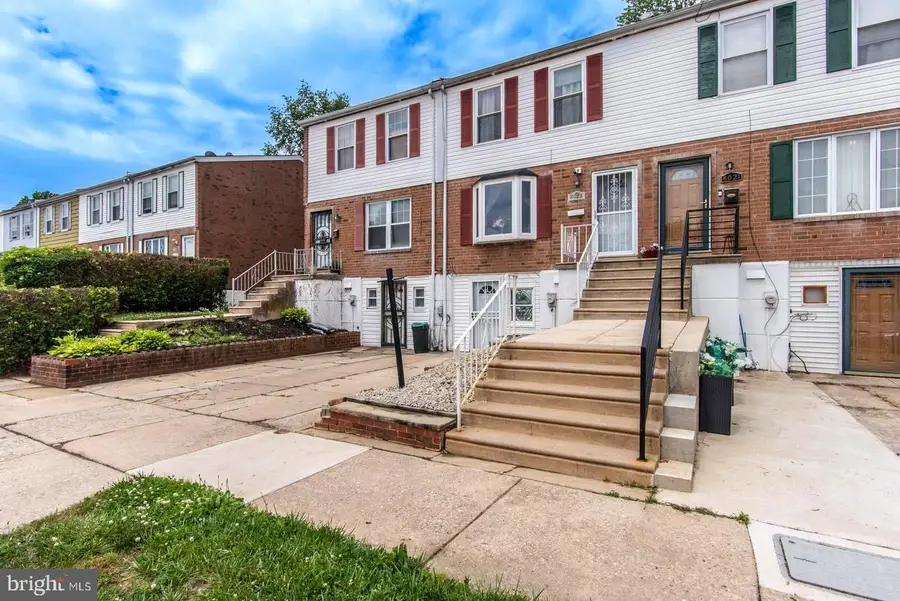 8023 Chelwynde Ave, Philadelphia, PA 19153 - #3