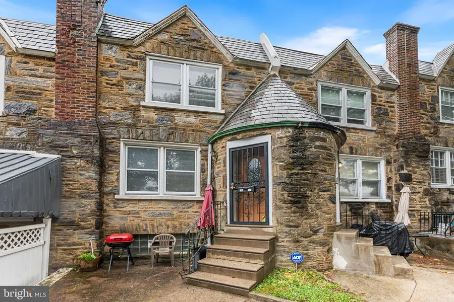 5242 D St, Philadelphia, PA 19120 - #2