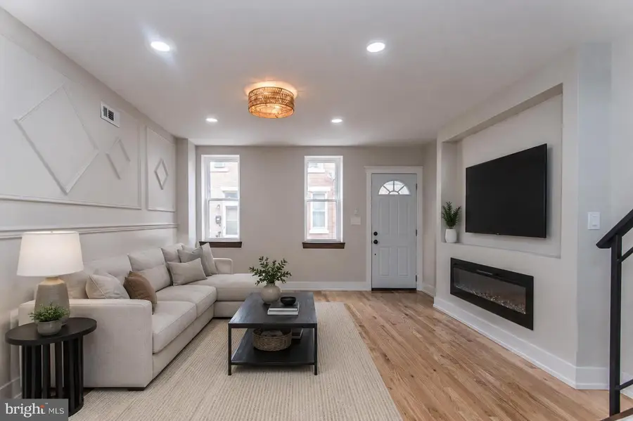3143 Livingston St, Philadelphia, PA 19134 - #2