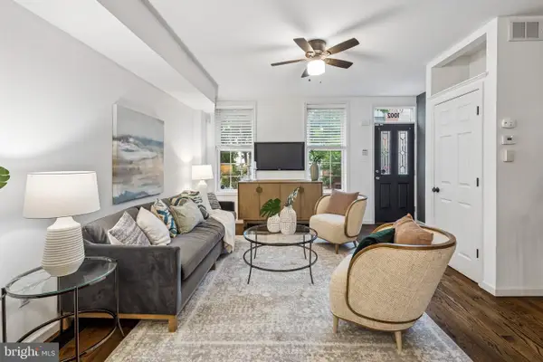 1002 S Chadwick St, PHILADELPHIA, PA 19146