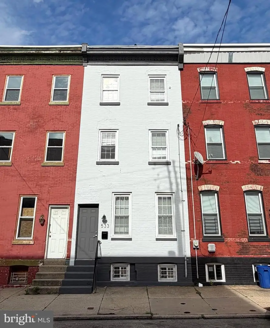 533 N 33rd St, Philadelphia, PA 19104 - #1