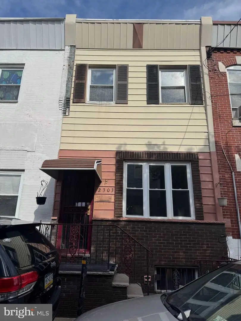 2303 S Mildred St, Philadelphia, PA 19148 - #1