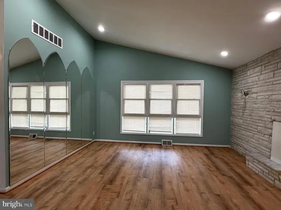9131 Bustleton Ave, Philadelphia, PA 19115 - #3