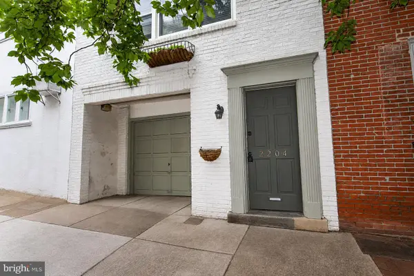 2204 Manning St, PHILADELPHIA, PA 19103