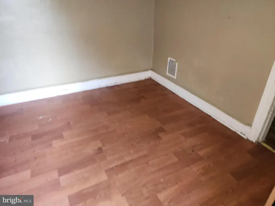 5442 Regent St, Philadelphia, PA 19143 - #2