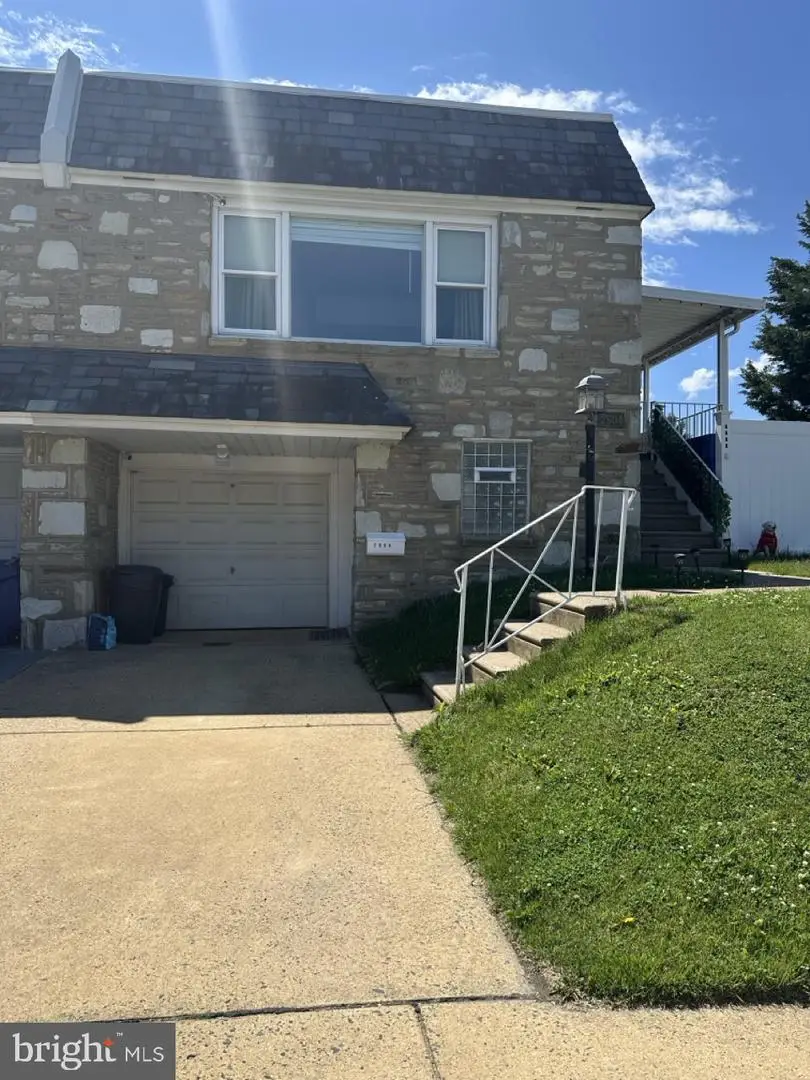 2904 Gelena Rd, Philadelphia, PA 19152 - #1