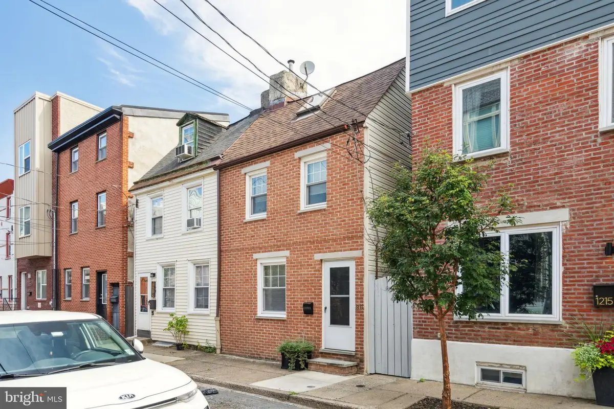 1217 E Oxford St, Philadelphia, PA 19125 - #1