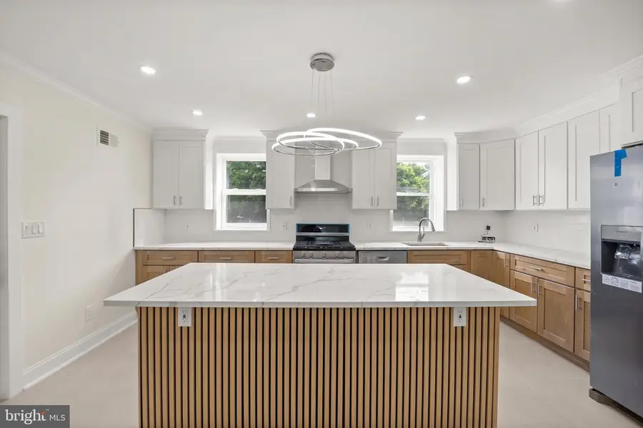 6484 Anderson St, Philadelphia, PA 19119 - #3