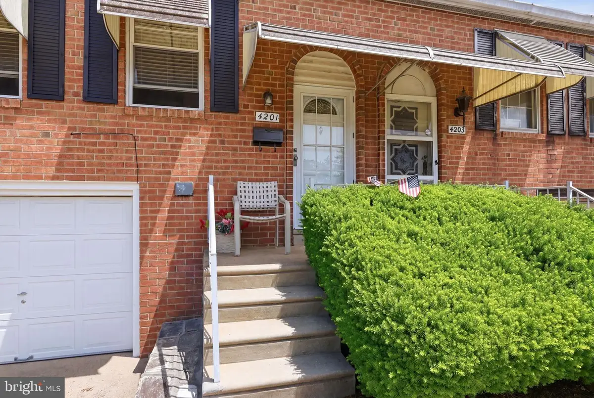 4201 Chalfont Pl, Philadelphia, PA 19154 - #1