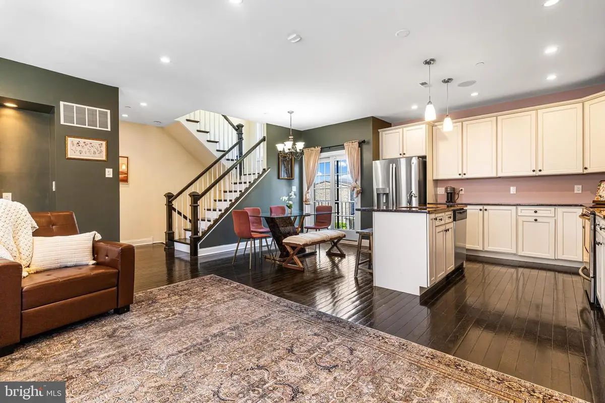 308 Dupont St, Philadelphia, PA 19128 - #1