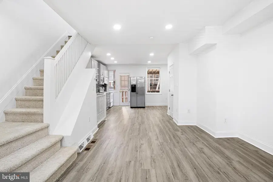 5615 Ridgewood St, Philadelphia, PA 19143 - #2