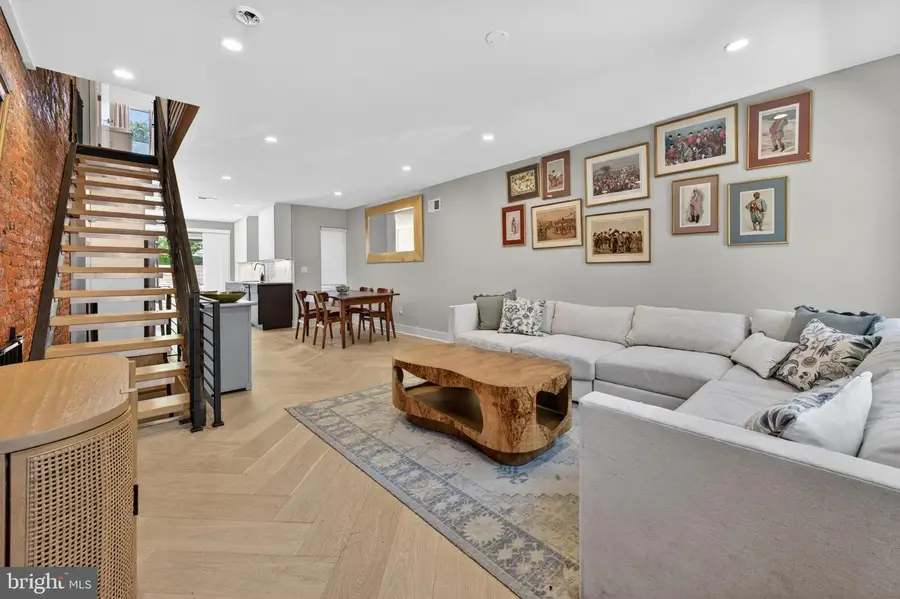 2040 Pemberton St, Philadelphia, PA 19146 - #3