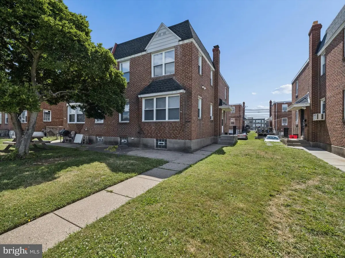7225 Barnard St, Philadelphia, PA 19149 - #1