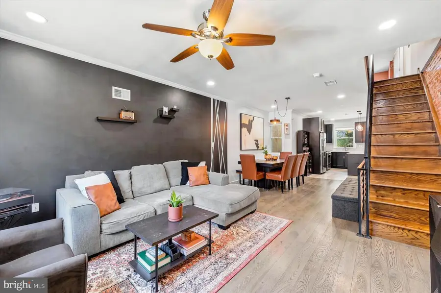 1923 S 10th St, Philadelphia, PA 19148 - #3