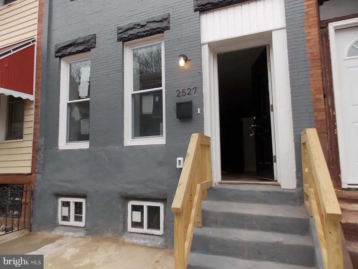 2527 N Myrtlewood St, Philadelphia, PA 19132 - #1
