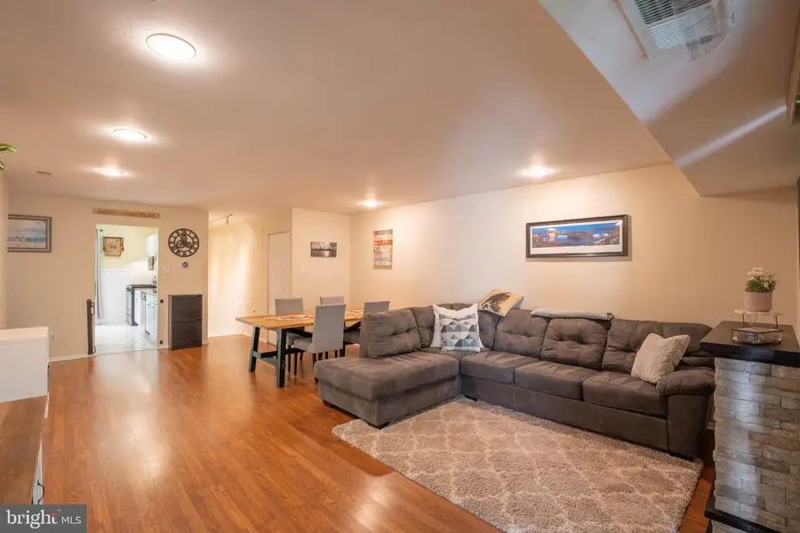 251 Shawmont Ave #g, Philadelphia, PA 19128 - #2