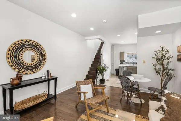 902 Emily St, PHILADELPHIA, PA 19148