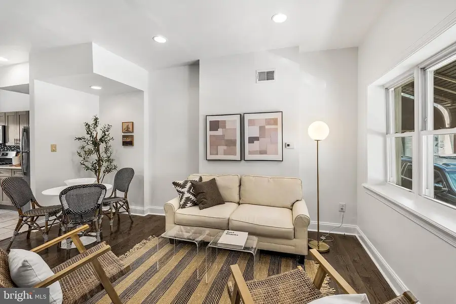 902 Emily St, Philadelphia, PA 19148 - #3