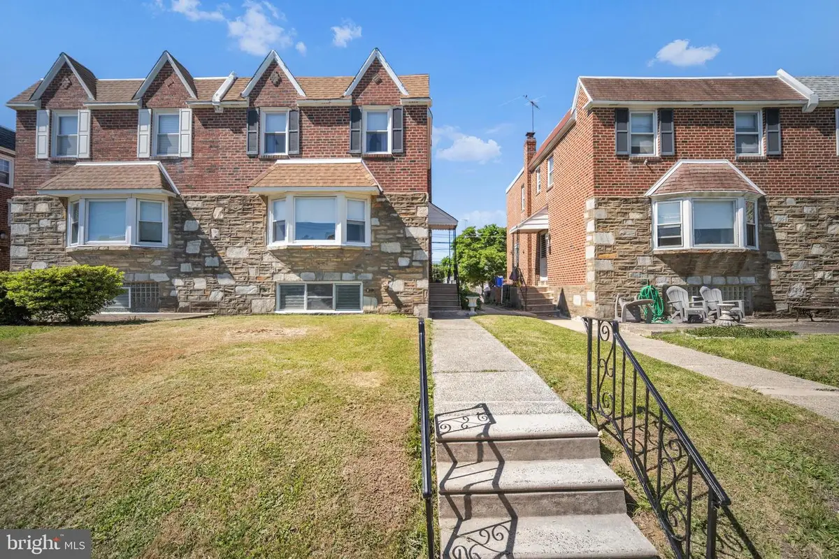 2414 Vista St, Philadelphia, PA 19152 - #1