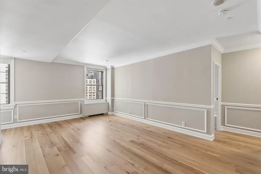 219-29 S 18th St #901, Philadelphia, PA 19103 - #2