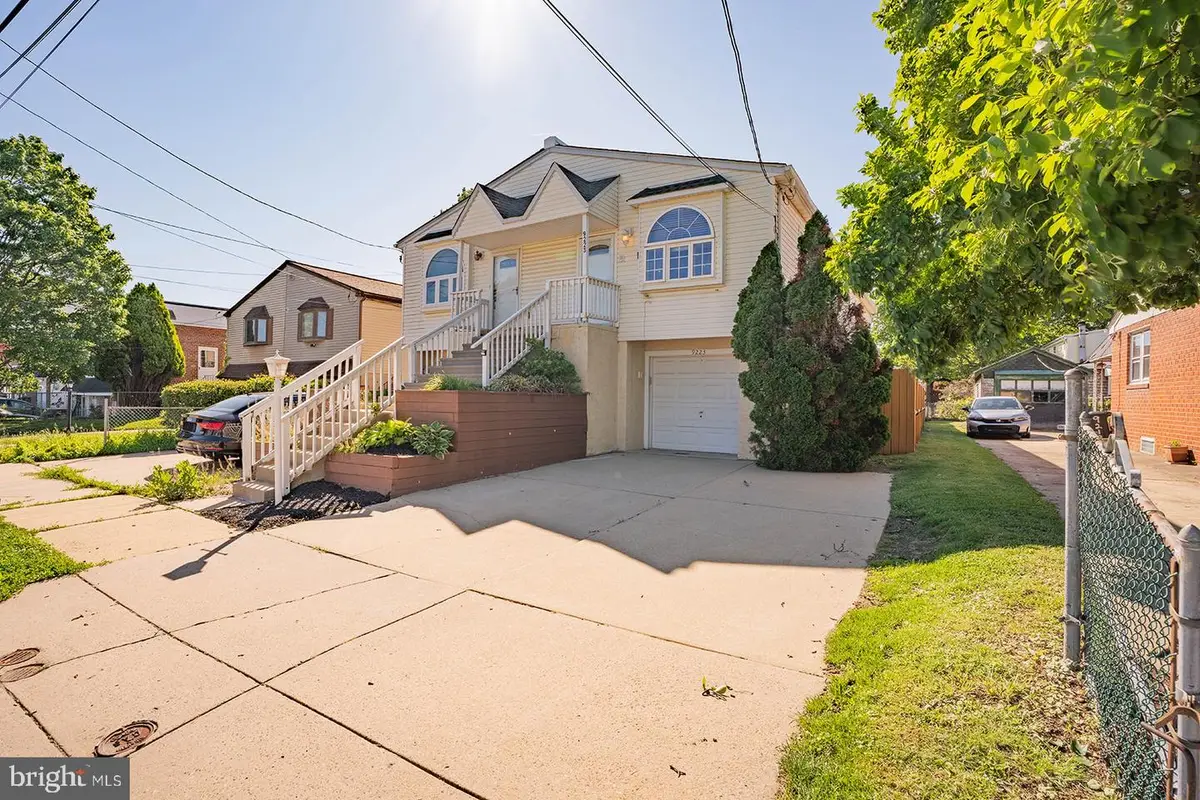 9223 Marsden St, Philadelphia, PA 19114 - #1