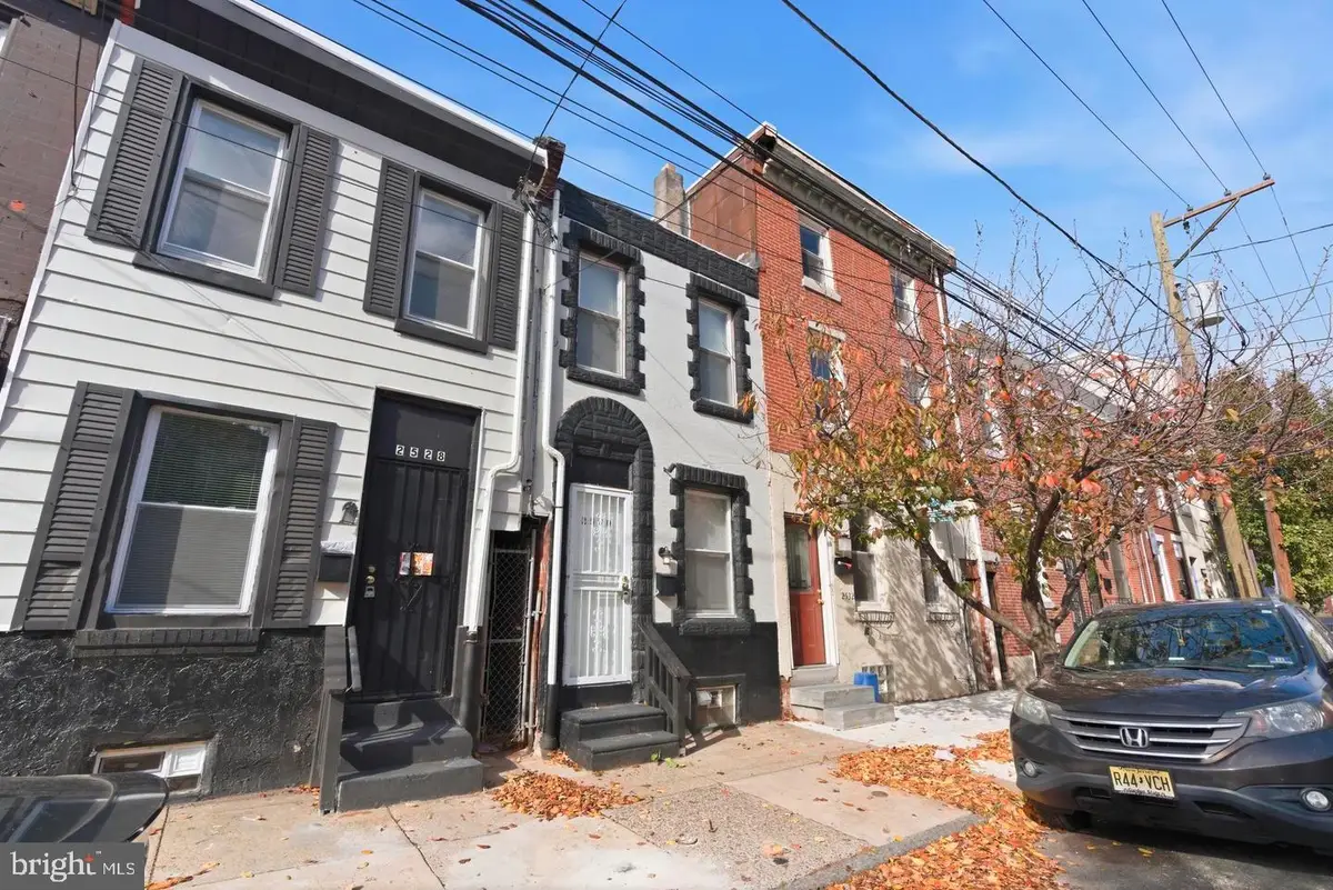 2530 Collins St, Philadelphia, PA 19125 - #1
