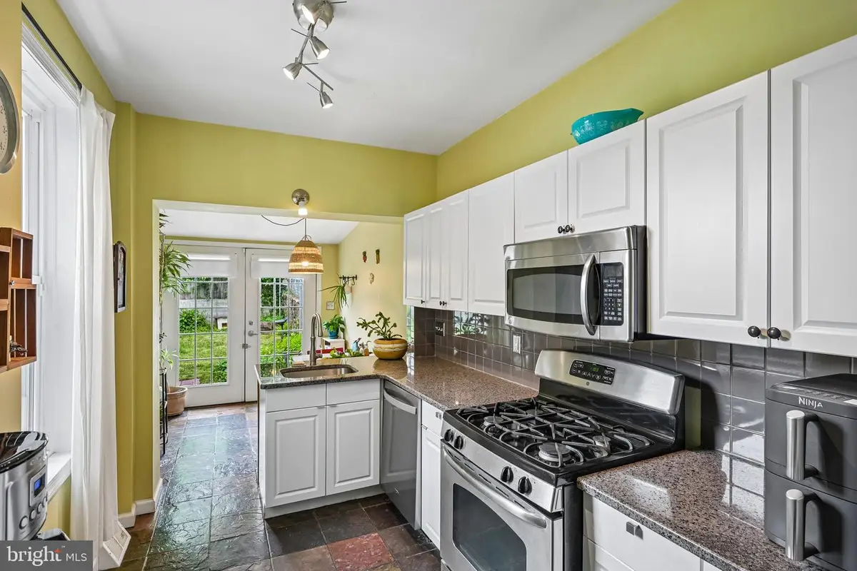 3721 Stanton St, Philadelphia, PA 19129 - #1