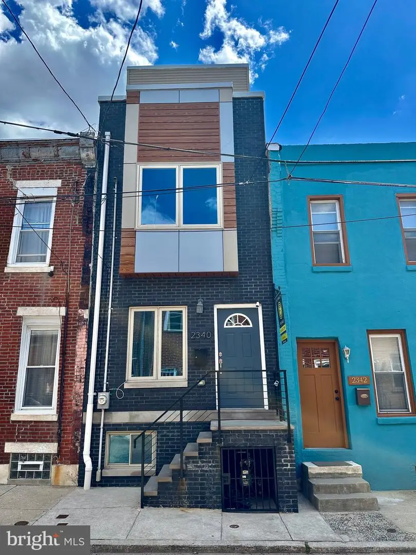 2340 Greenwich St, Philadelphia, PA 19146 - #1