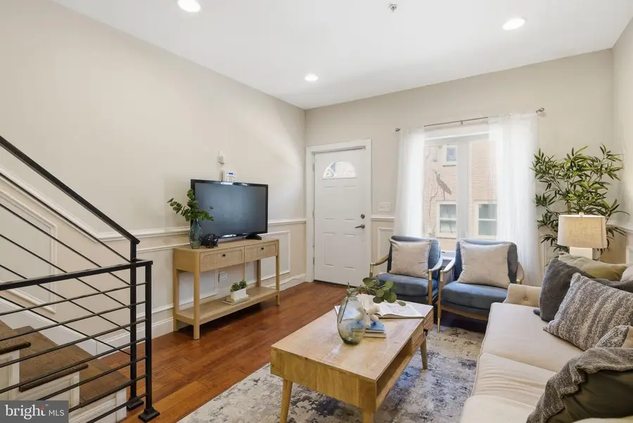 2340 Greenwich St, Philadelphia, PA 19146 - #3