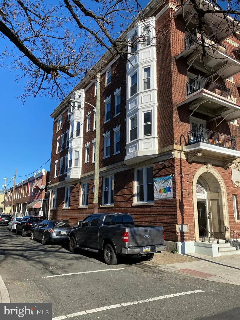 5913-17 Chestnut St, Philadelphia, PA 19139 - #2