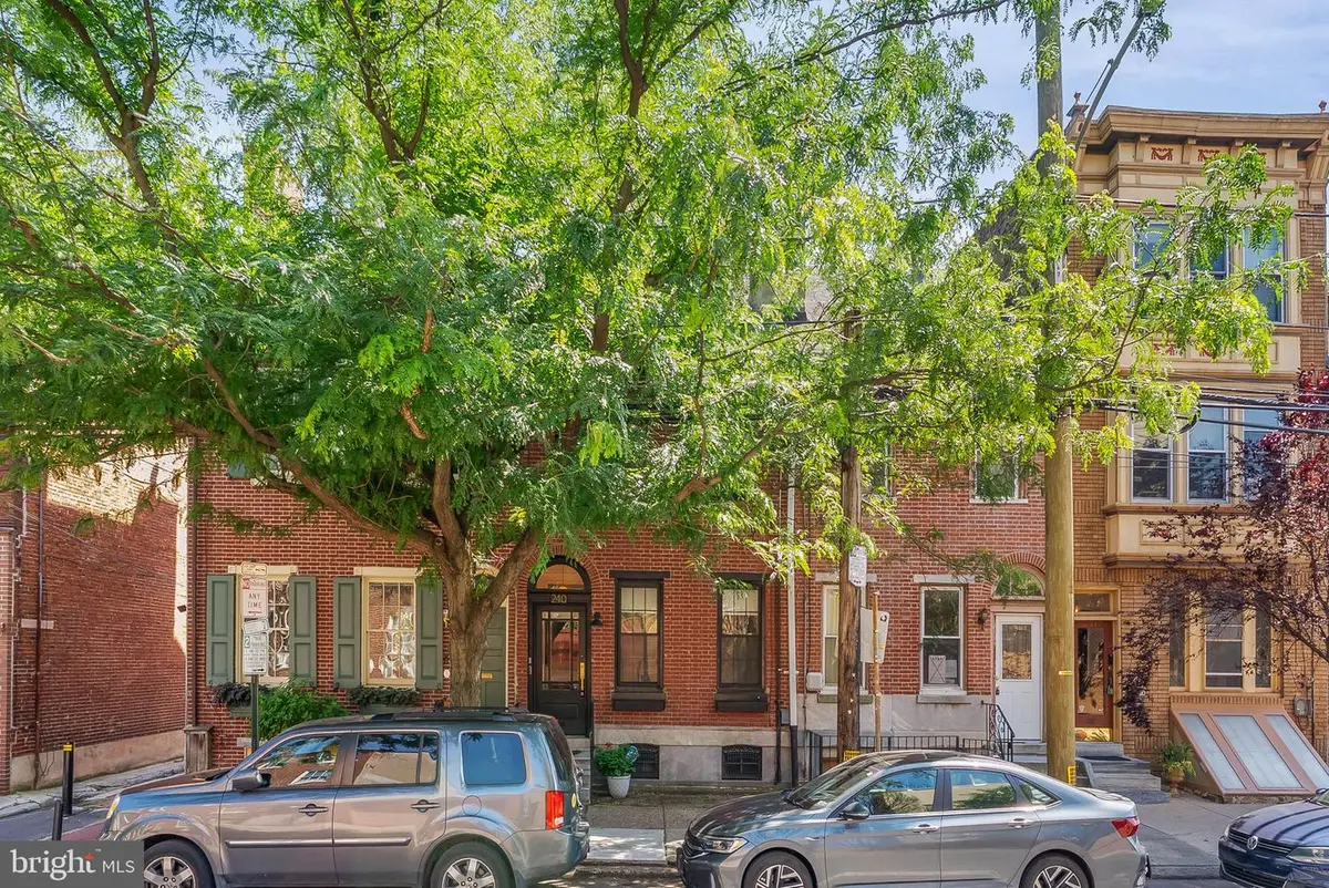 240 Christian St, Philadelphia, PA 19147 - #1