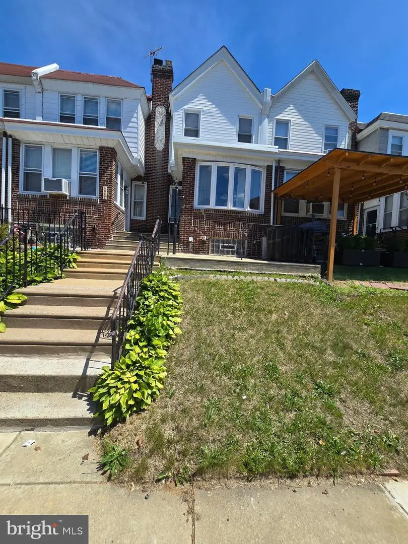 5925 Reach St, Philadelphia, PA 19120 - #1