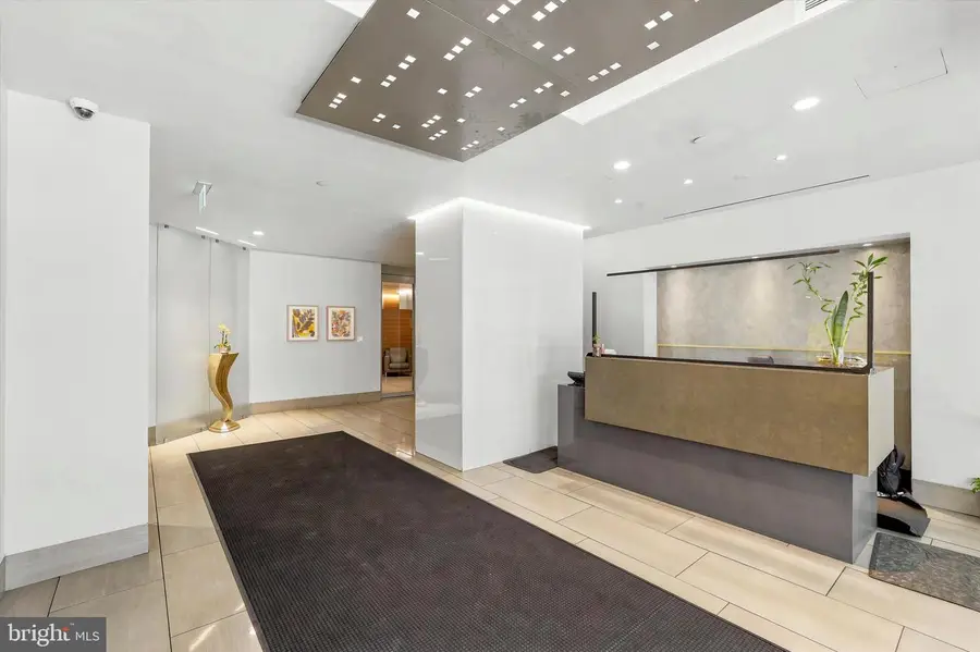 2018-32 Walnut St #23e, Philadelphia, PA 19103 - #3
