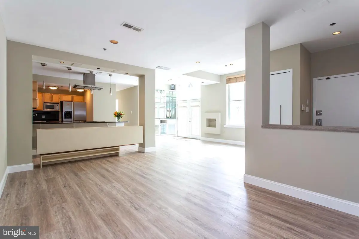 306 Cherry St #1r, Philadelphia, PA 19106 - #1