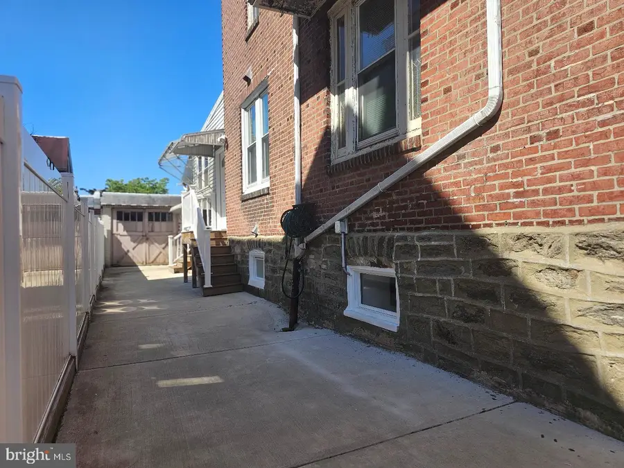 424 Fanshawe St, Philadelphia, PA 19111 - #2