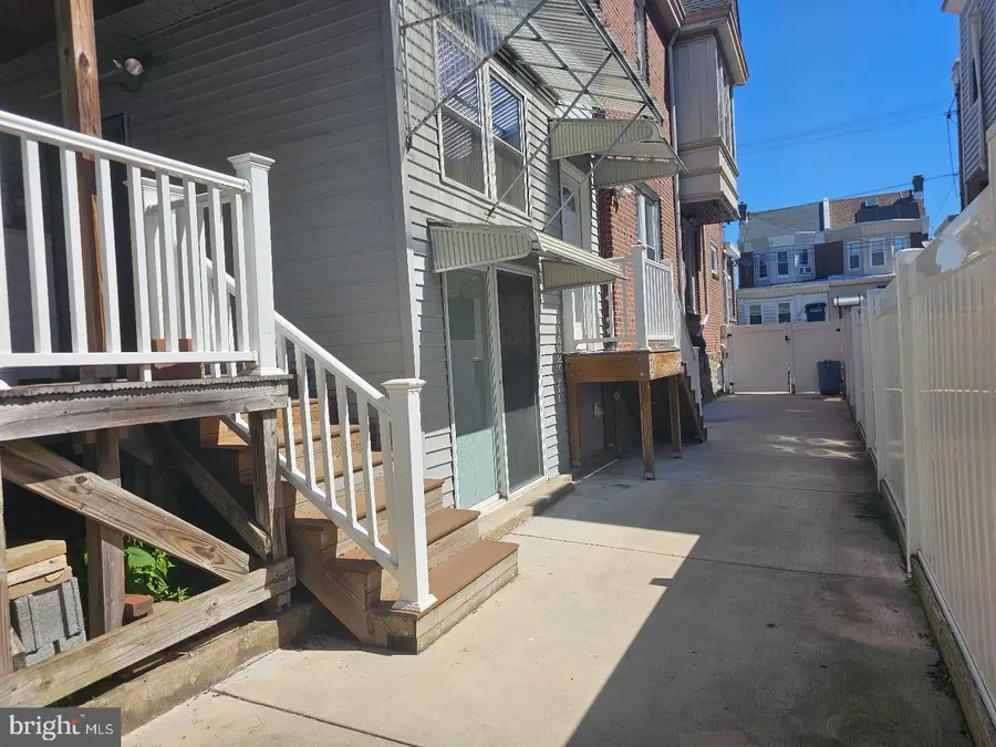 424 Fanshawe St, Philadelphia, PA 19111 - #3