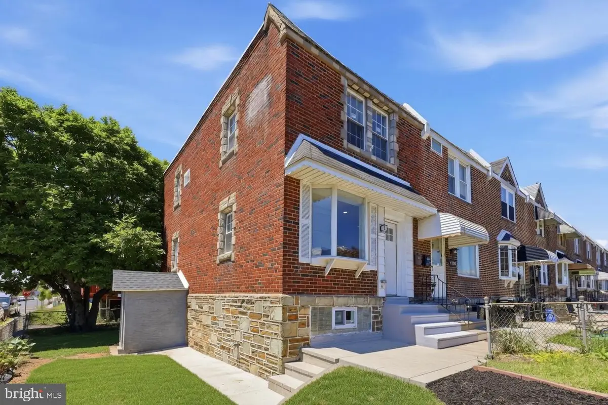 4560 Oakmont St, Philadelphia, PA 19136 - #1