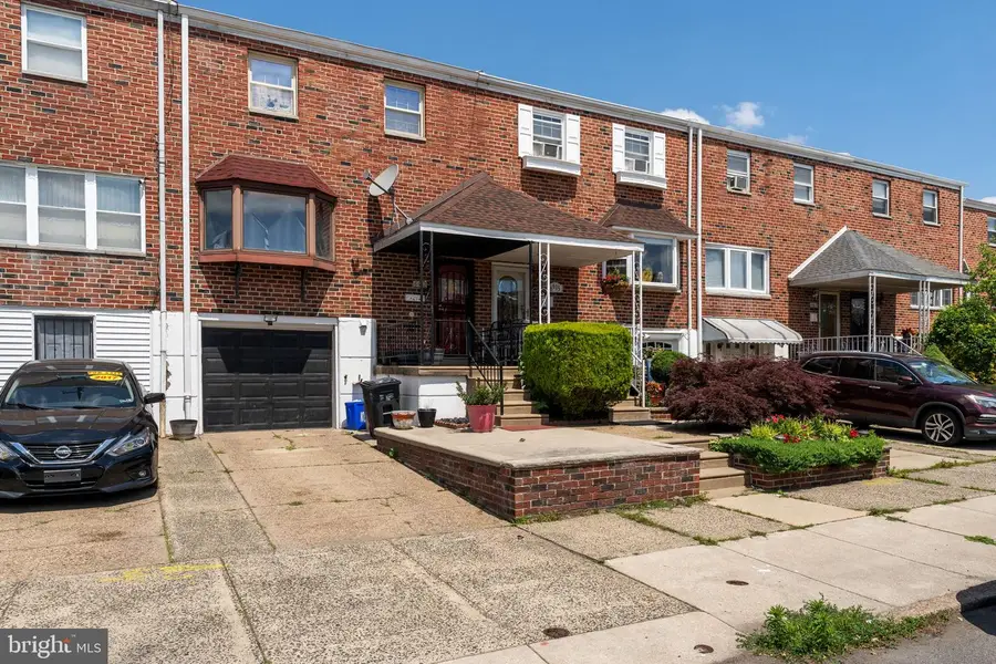 6617 Harley St, Philadelphia, PA 19142 - #2
