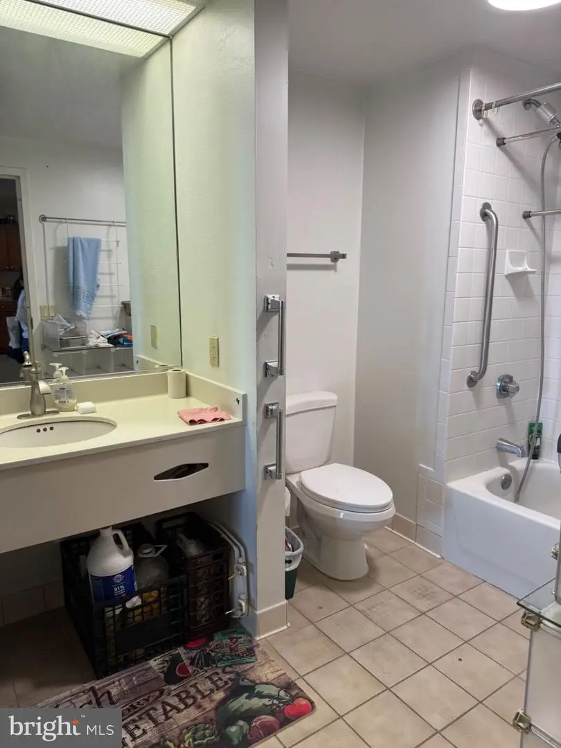 1100 Vine St #p104, Philadelphia, PA 19107 - #2