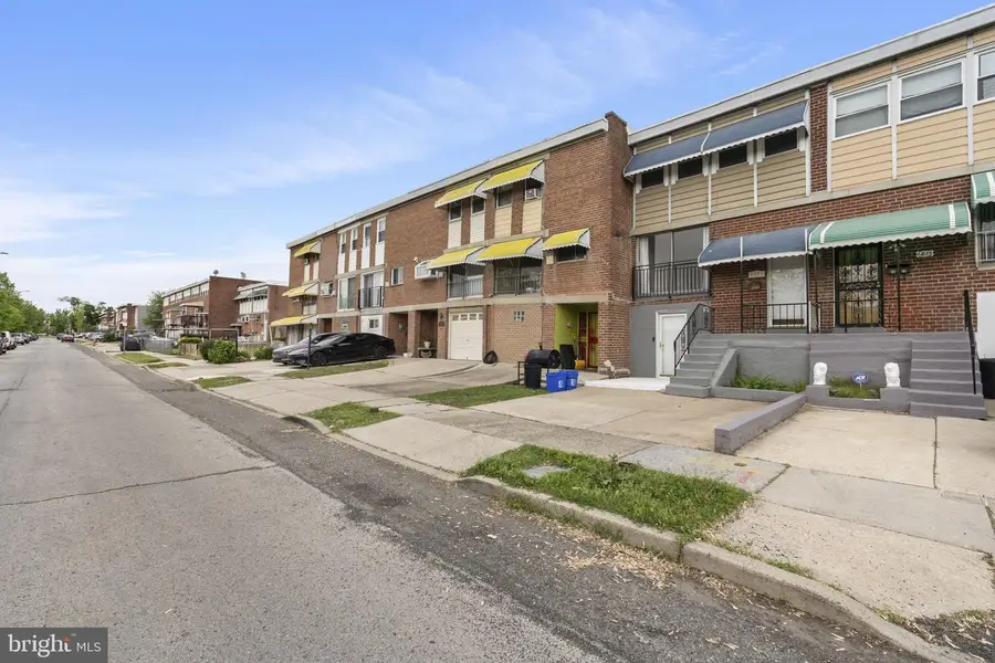6825 Lindbergh Blvd, Philadelphia, PA 19142 - #2