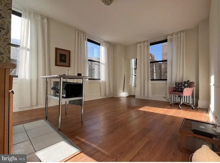 1324 Locust St #704, Philadelphia, PA 19107 - #2
