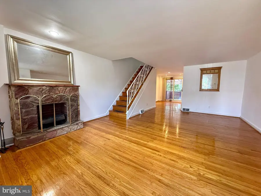 1106 E Hortter St, Philadelphia, PA 19150 - #3