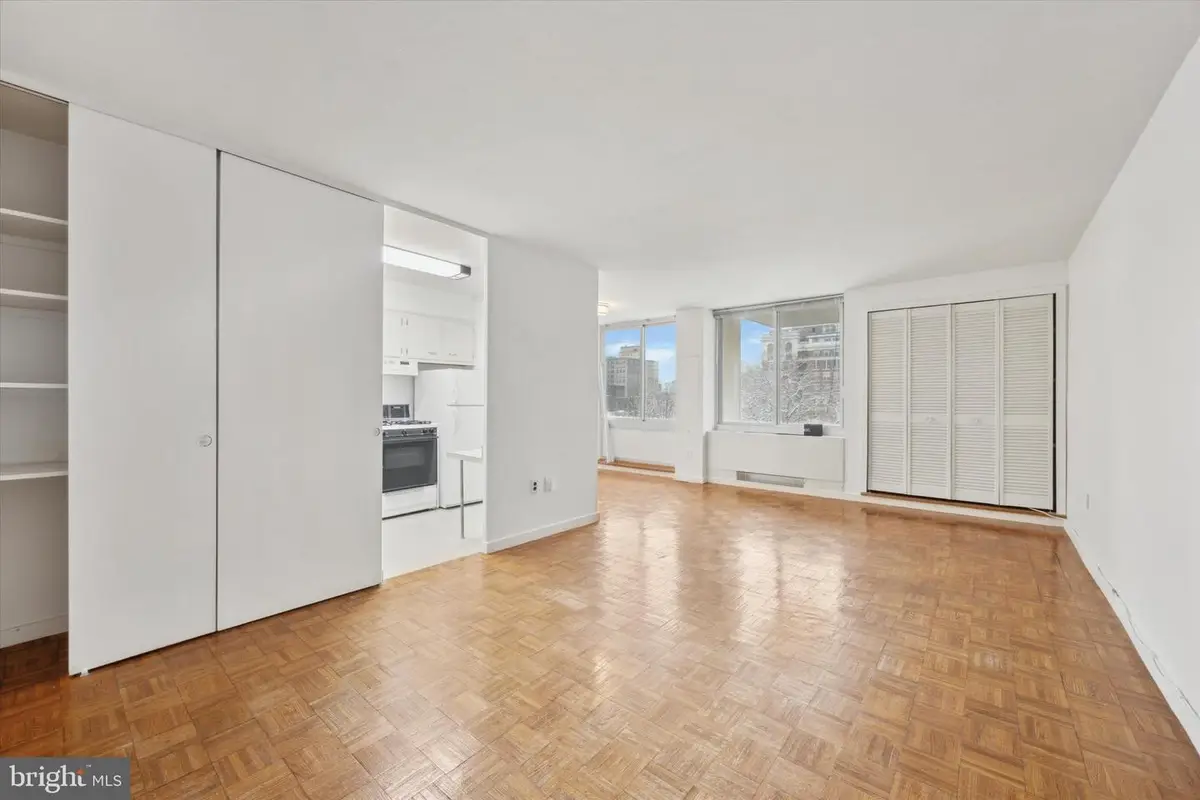 604-36 S Washington Sq #804, Philadelphia, PA 19106 - #1