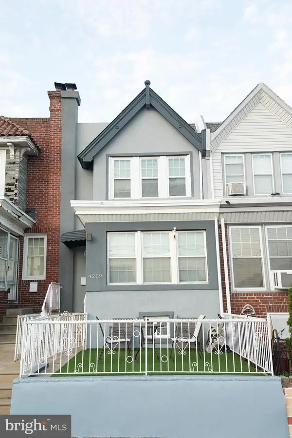 4209 Benner St, PHILADELPHIA, PA 19135