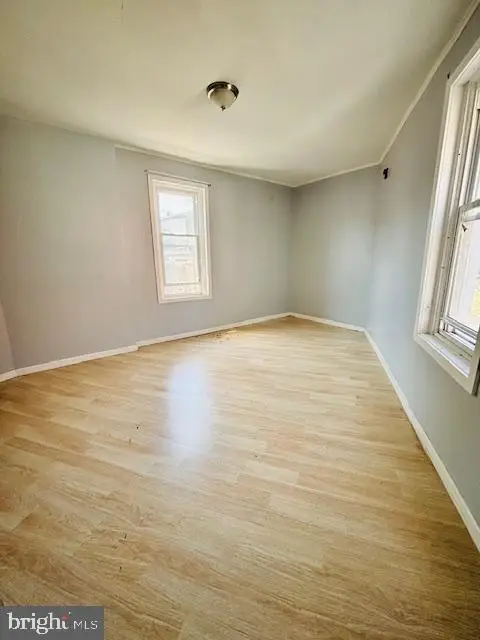 240-42 W Glenwood Ave, Philadelphia, PA 19140 - #1