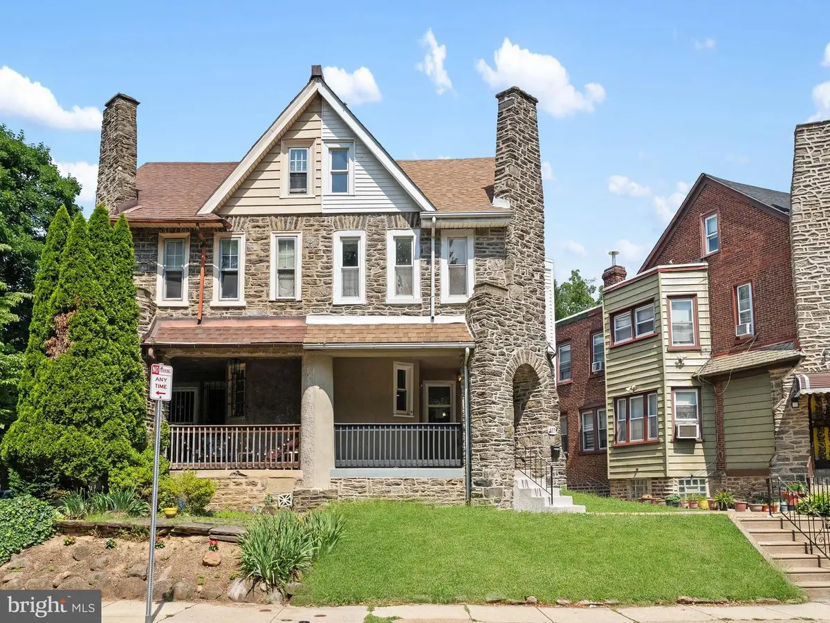 407 W Abbottsford Ave, Philadelphia, PA 19144 - #1